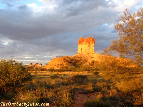 http://www.outback-australia-travel-secrets.com/image-files/australian-outback-pictures-15.jpg