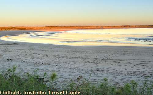 Broome Beaches: Middle Lagoon, Western Australia Broome Beaches: Middle Lagoon, Western Australia